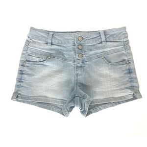 FOREVER 21 - Lt. Wash Jean Shorts
